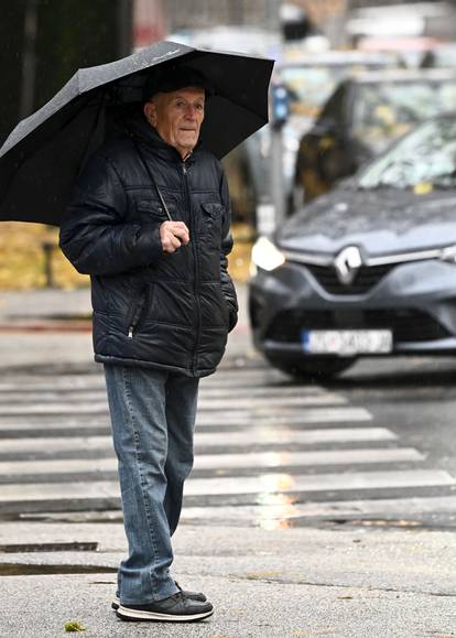 FOTO Zagreb okupan kišom.  Evo kakvo nas vrijeme očekuje dalje