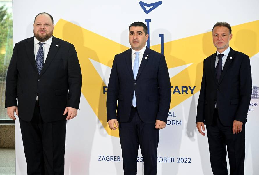 Zagreb: Dolazak sudionika summita Međunarodne krimske platforme u NSK