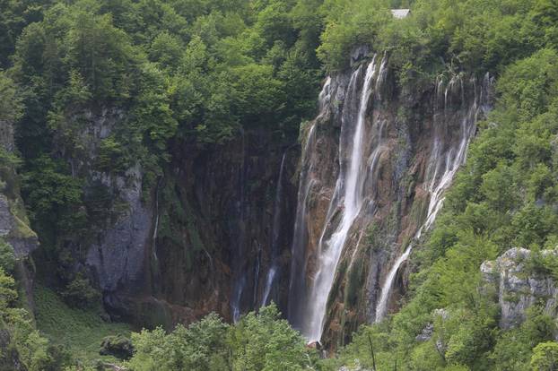 Turisti na Plitvicama