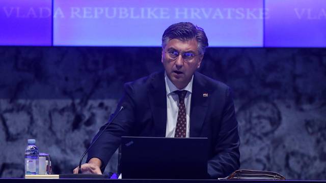 Zagreb: Premijer na Vladi komentirao ukidanje Schengena te svinjsku kugu