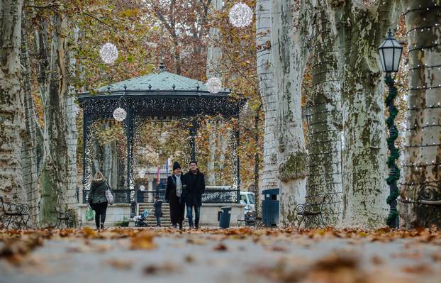 Zrinjevac ususret Adventu