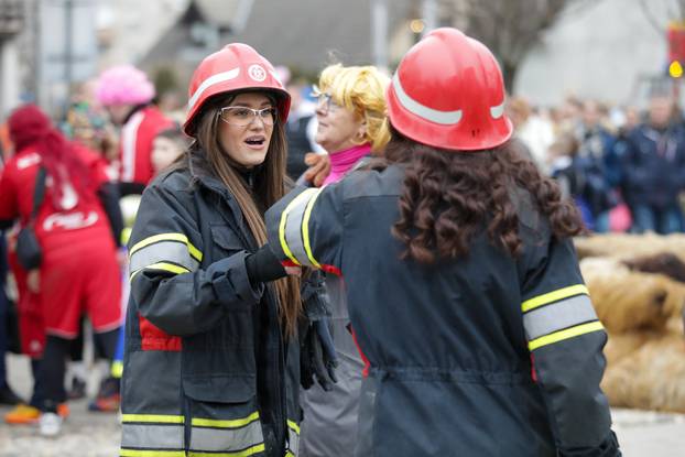 117. Turopoljski fašnik u Velikoj Gorici 