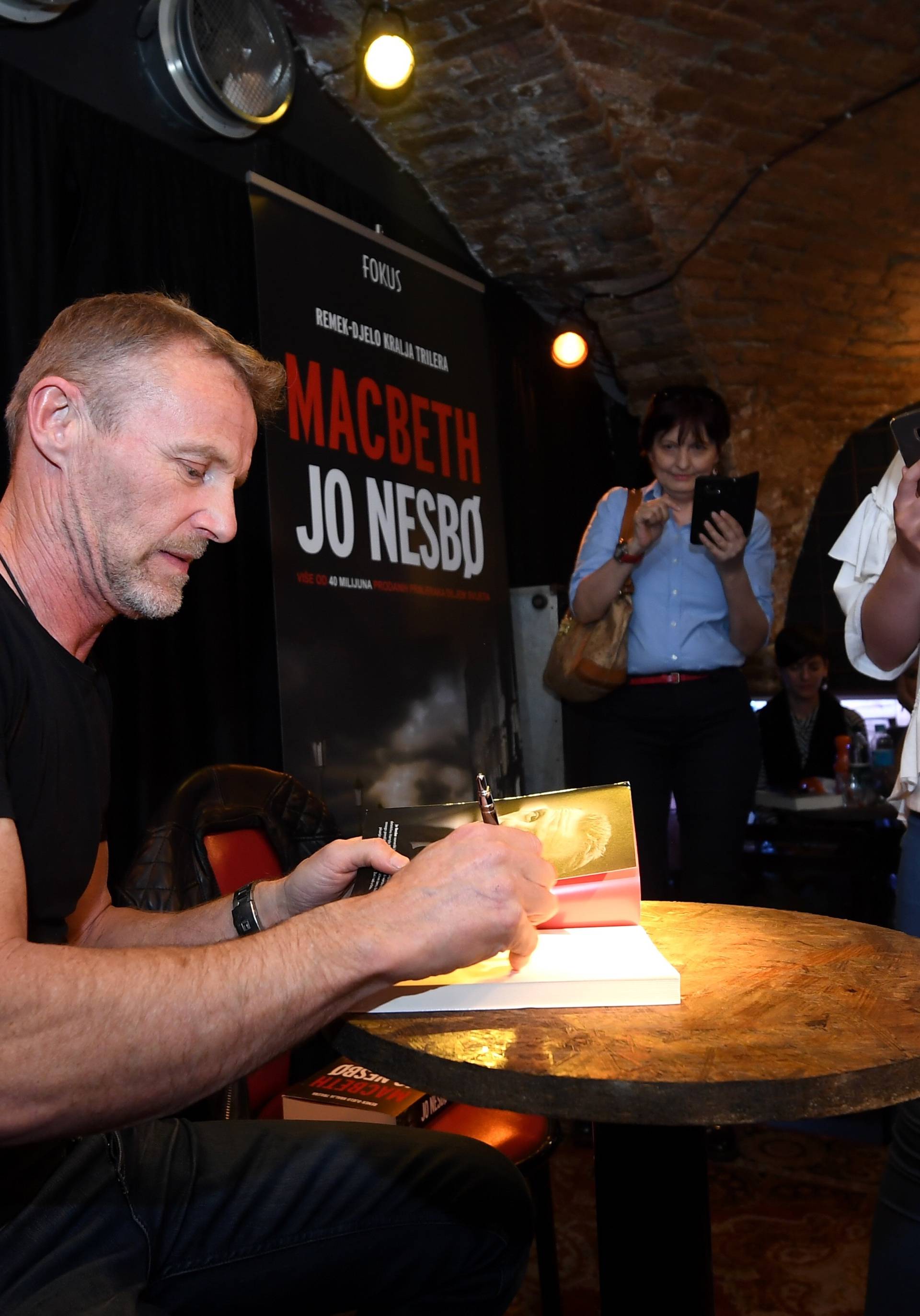 Nesbø na vrhu Marjana: Nakon tri sata se uspeo s Božićem