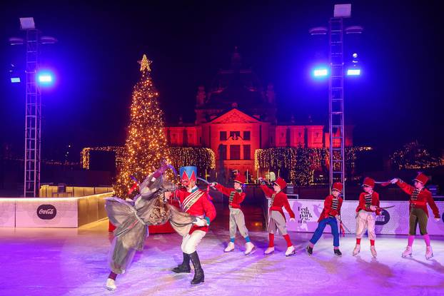 Ledeni park na Trgu kralja Tomislava otvoren uz predstavu Orašar