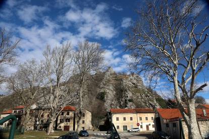 Prijestolnica kraljeva Knin zimi podsjeća na tihu slavnu prošlost