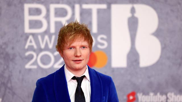 Ed Sheeran u svađi sa susjedima zbog privatne grobnice: 'On se želi odvojiti od nas običnih ljudi'