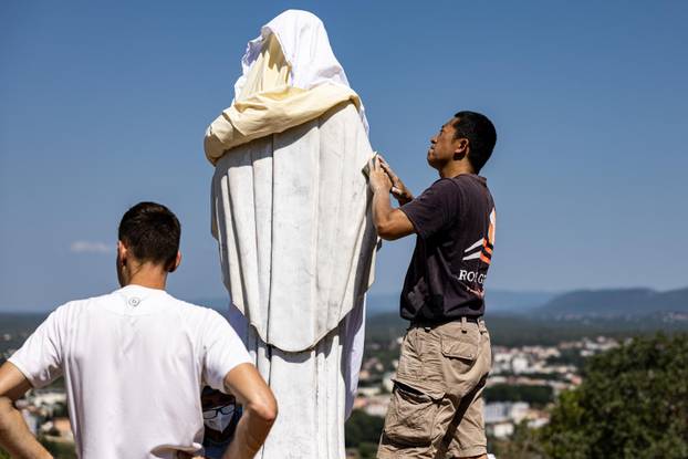 Međugorje: Oskvrnut Gospin kip na brdu ukazanja
