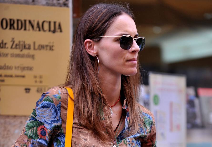 Zagreb: Josip Šimi? sa suprugom Vlatkom i sinom Jakovom u šetnji gradom