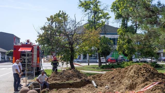 Vinkovci: Radnik rezao plinsku cijev i zapalio se