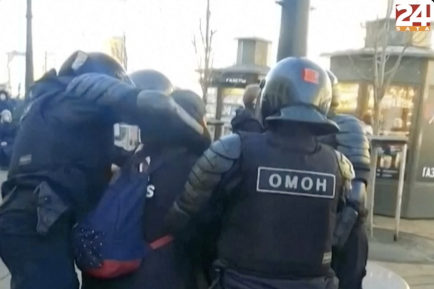 Ruska policija privodila je prosvjednike protiv rata: Dosad su uhitili 14.219 ljudi