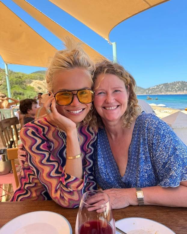 FOTO Slavni nogometaš ostavio suprugu zbog čudnih sklonosti