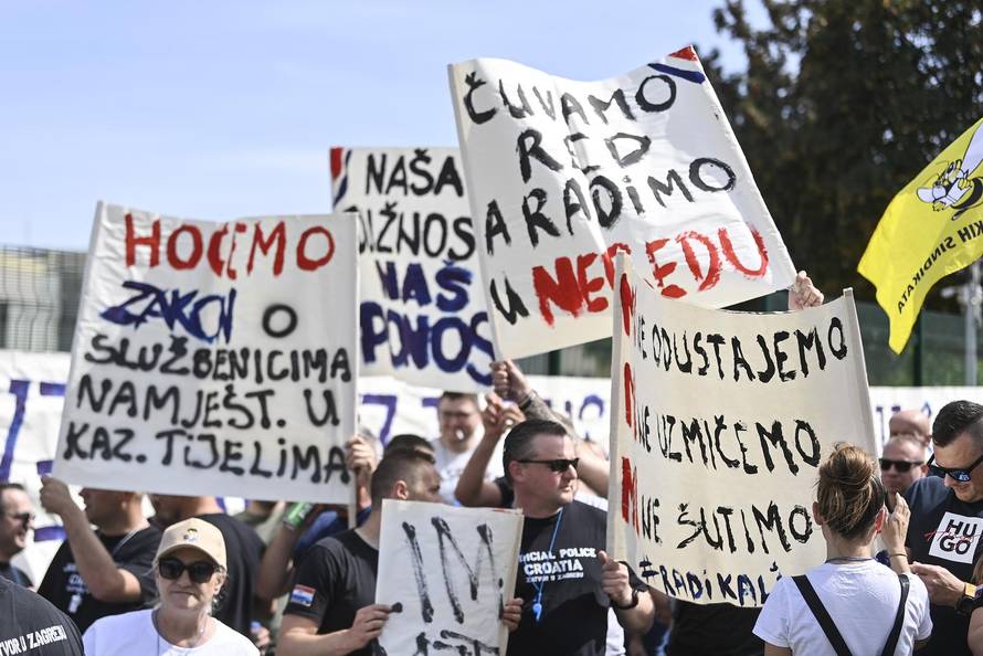 Zagreb: Prosvjed službenika i namještenika u kaznenim tijelima