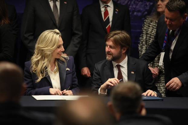 Dubrovnik: U sklopu Inicijative triju mora potpisan sporazum u području energetike, prometa, tehnologije, financija i porezne politike