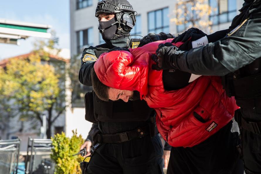 Velika policijska akcija u Mostaru, uhićenja zbog otmice, iznude i droge