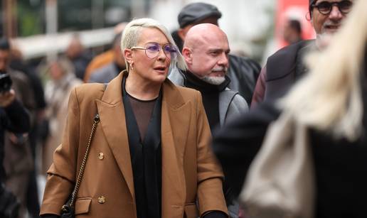 FOTO Uplakane zvijezde stigle su na komemoraciju za Halida