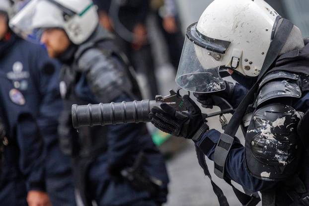 Studenti se sukobili s policijom tijekom prosvjeda za reformu obrazovanja u Bruxellesu