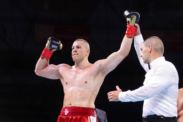 Zagreb: Borila&ccaron;ki spektakl Grand Boxing, Luka Pratlja&ccaron;i&cacute; - Emil Zgyuga