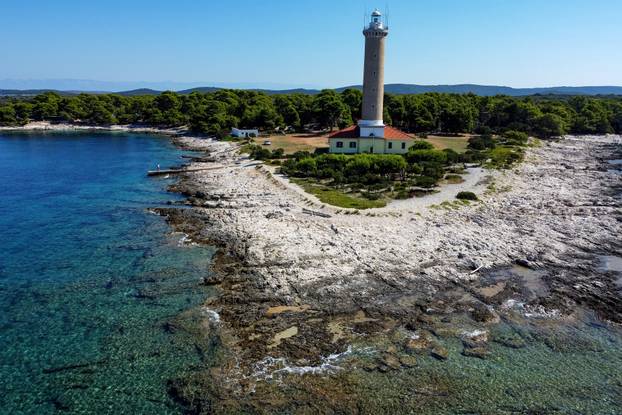 Svjetionik Veli Rat najviši je svjetionik na Jadranu, a uz njega se veže neobična legenda