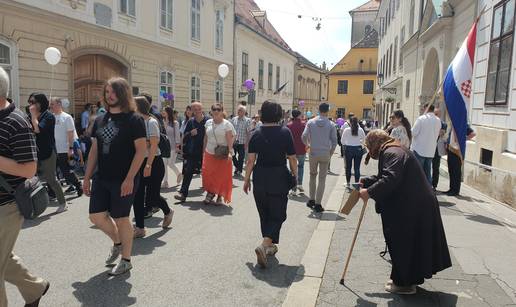 Hoda&ccaron;i za &zcaron;ivot prolazili kraj bakice: 'Pomozite, gladna sam'
