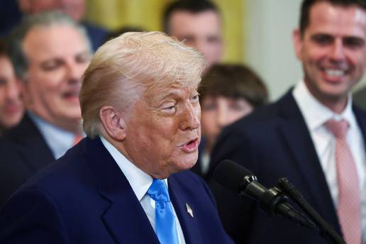 Izvor iz Bijele kuće: ‘Trump je odobrio napad na Iran‘