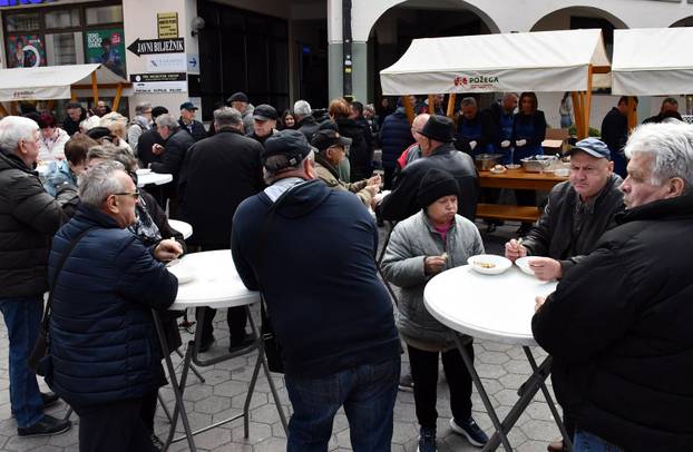 Požega: Udruženje obrtnika i Turistička zajednica na Veliki petak organizirali podjelu posnih obroka građanima