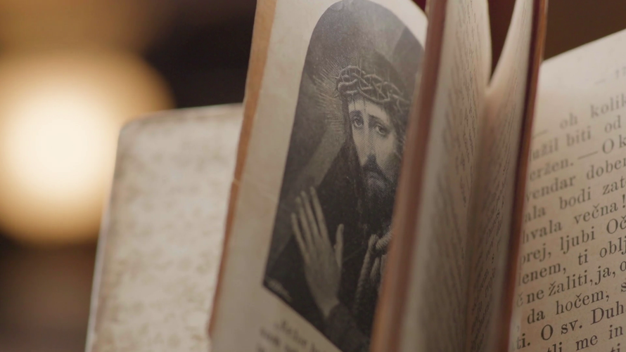 'Cash or Trash': Kompas našao kupca, molitvenik prodali za 40 eura, a slika ostala kod vlasnika