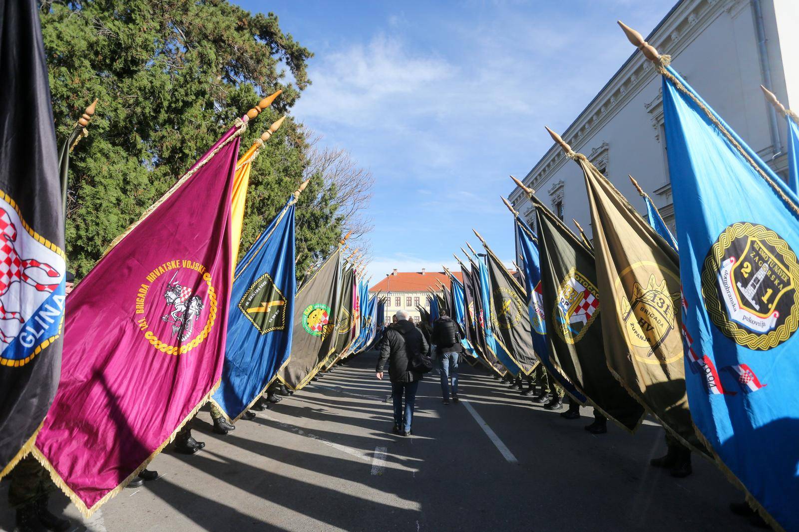 Vukovar: Križni put - Kolona sjećanja na putu prema Memorijalnom groblju