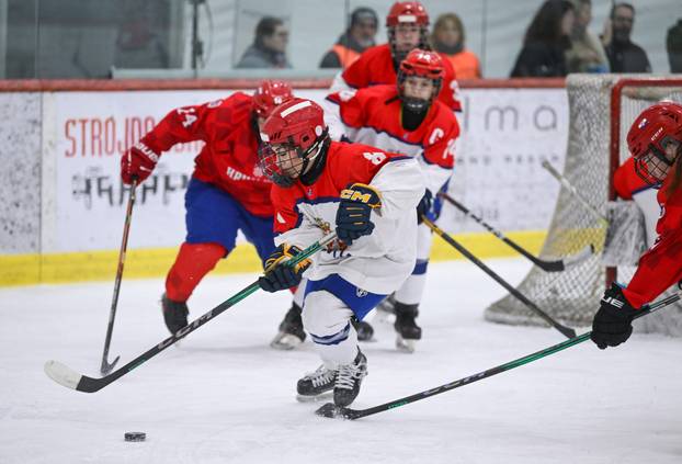 Zagreb:  Susret Hrvatske i Srbije na Svjetskom prvenstvu u hokeju za žene divizije III