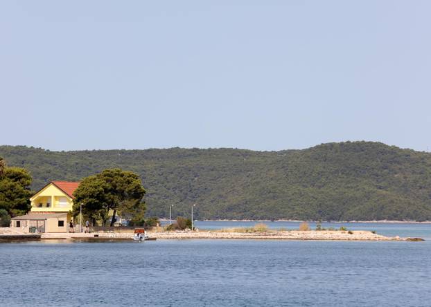 FOTO Ovo je najniži naseljeni otok u Hrvatskoj: Znate li po čemu je još poseban?