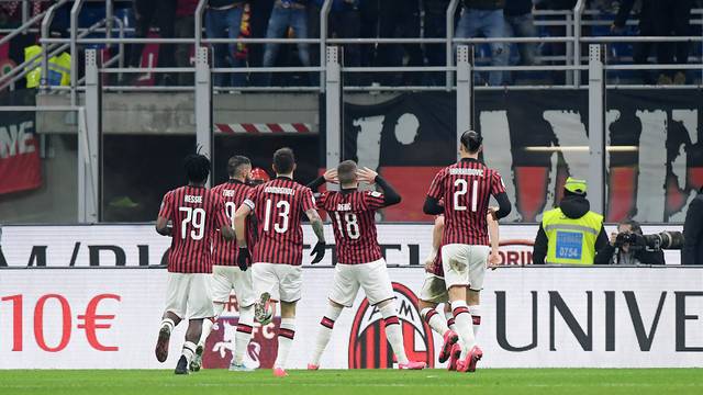 Coppa Italia Semi Final First Leg - AC Milan v Juventus