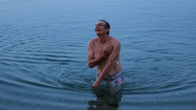 Svakodnevni ritual: 'More nije nikada prehladno za kupanje'
