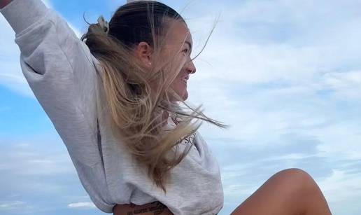 Fitness trenerica iz 'Života na vagi' uskočila je u minijaturne kupaće gaćice: 'Živa vatra si'