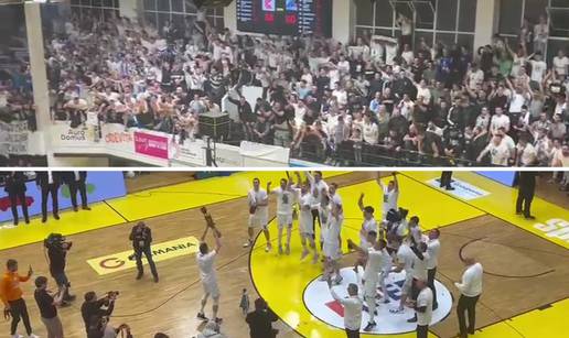 VIDEO Tresle su se Gripe! Evo kako su Zadrani proslavili trofej Kupa: 'Noćas pivaj, Dalmacijo'