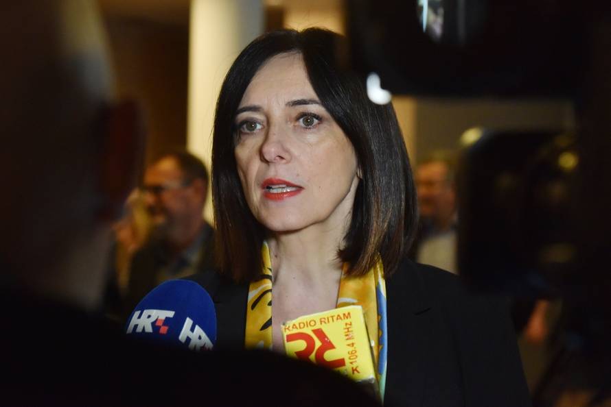 Vodice: Ministrica Divjak sudjelovala je na stručnom skupu ravnatelja osnovnih škola
