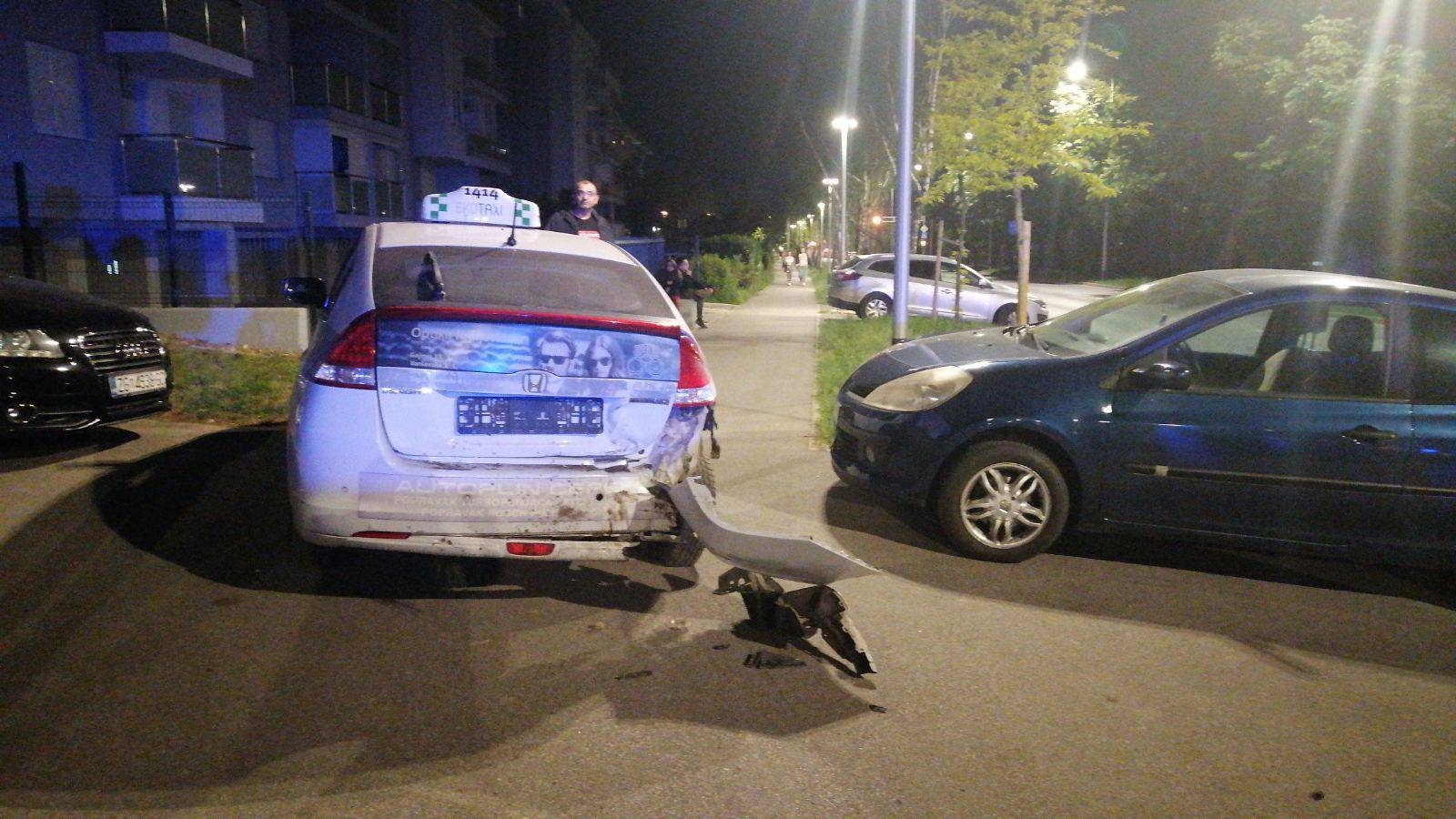 VIDEO Vozač u Dubravi prvo je pokupio tri stabla, a zatim se zabio u parkirane automobile