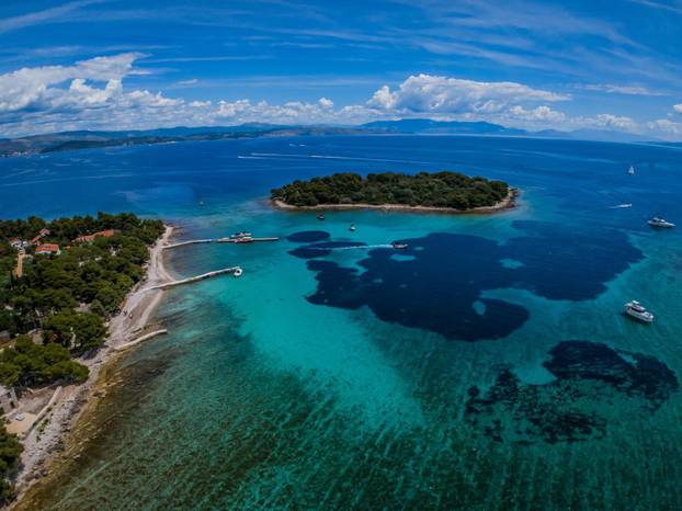 Fotografije iz zraka uvale Krknjaši na Drveniku Velom
