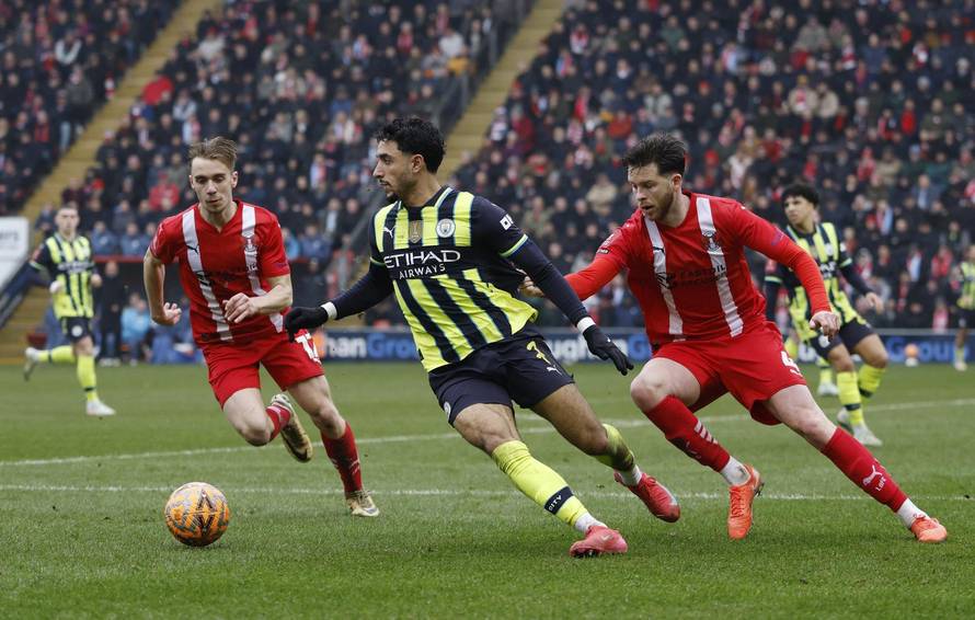 FA Cup - Fourth Round - Leyton Orient v Manchester City