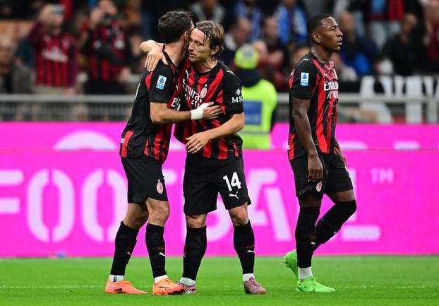 Serie A - AC Milan v Napoli