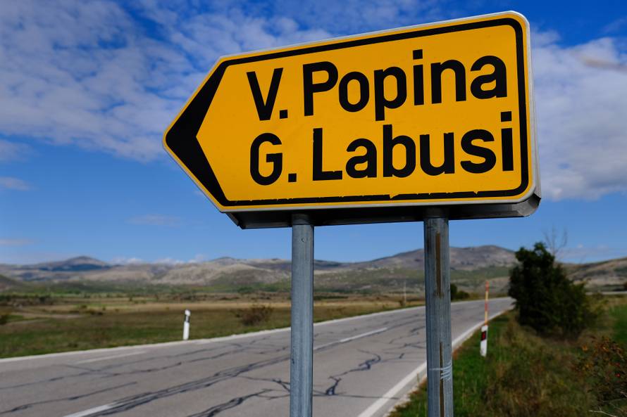 Cestom smrti do škole: Odroni, provalije, divlje svinje i poskoci