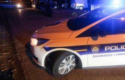 Auto sletio s ceste kod Vrbovca: Jedan čovjek poginuo, drugi je ozlijeđen i prevezen u bolnicu