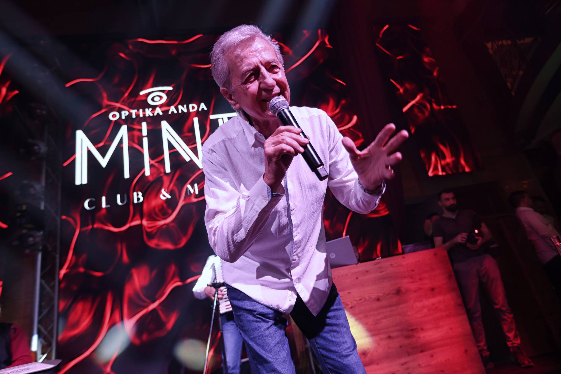 Zagreb: Miroslav Ilić održao je koncert u klubu Mint 