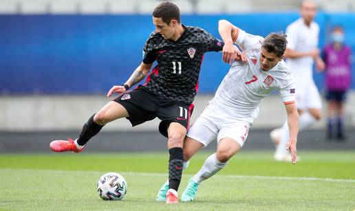 Ništa od Bradarićevog povratka u Hajduk. Branič ide u Veronu