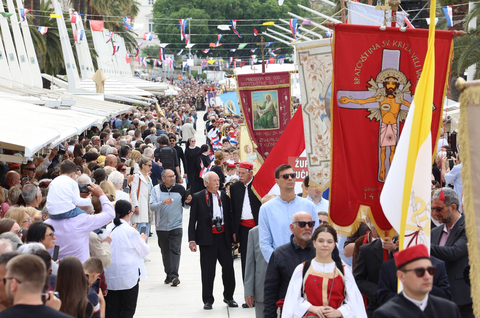 Split: Svečana procesija i sveta misa u čast sv. Duje