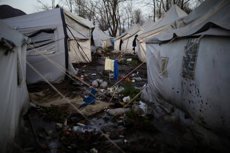 Noć u paklu Vučjaka: Mlate nas i pucaju, bojimo se crne policije