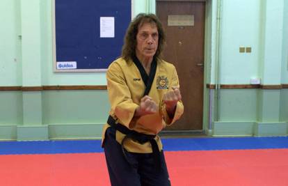 Superdjed: Postao je prvak u taekwondou, a ima 69 godina