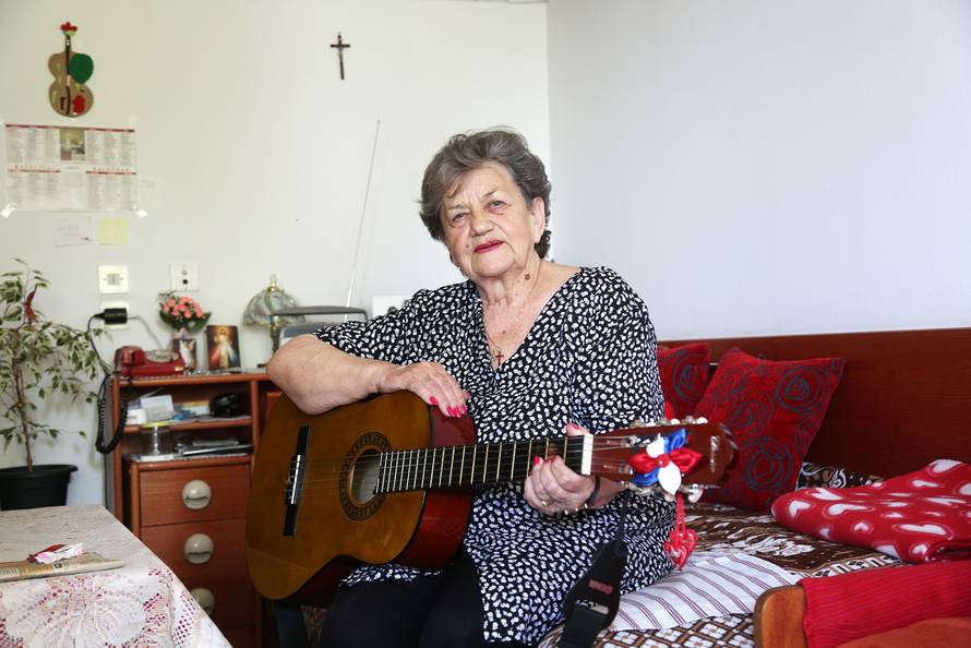 One su požalile što su se udale: 'Svekar me bičevao i mlatio...'