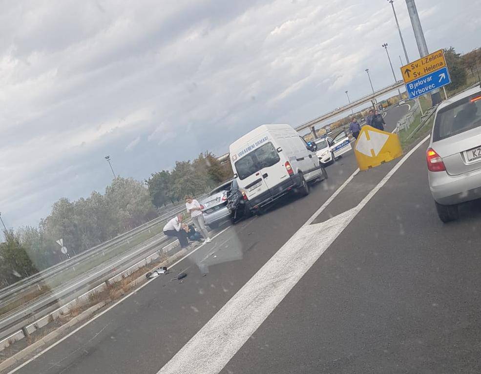 Sudarili se kombi i auto kraj Svete Helene, ima ozlijeđenih