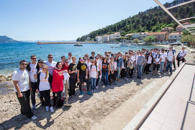 Održana Akcija čišćenja plaža i opožarenih dijelova na Pelješcu