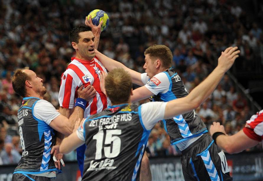 Handball - Fuechse Berlin - THW Kiel