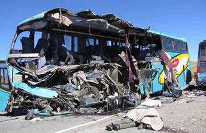 Peru: 38 putnika poginulo je u sudaru dva autobusa